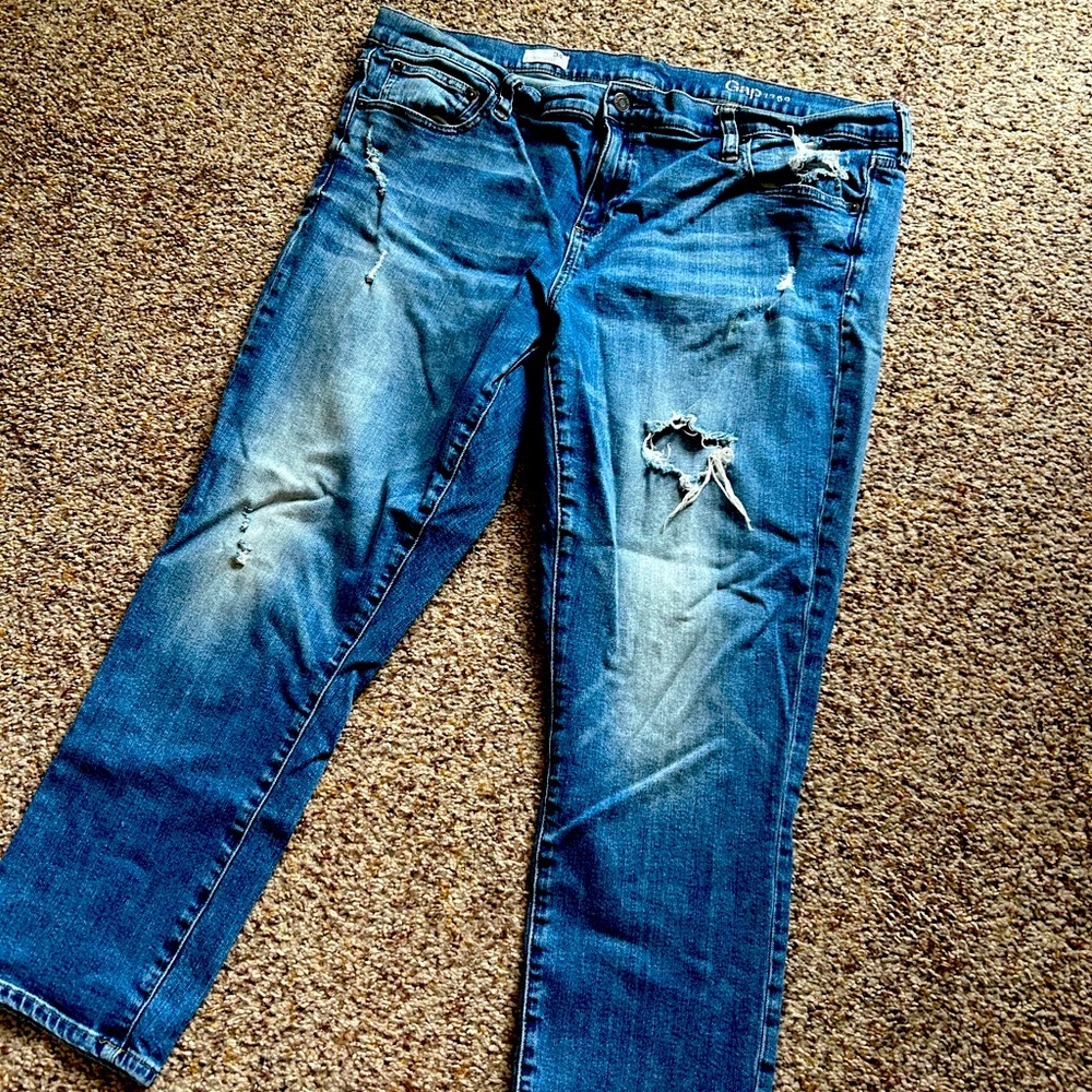 Gap Girlfriend Jeans size 34r